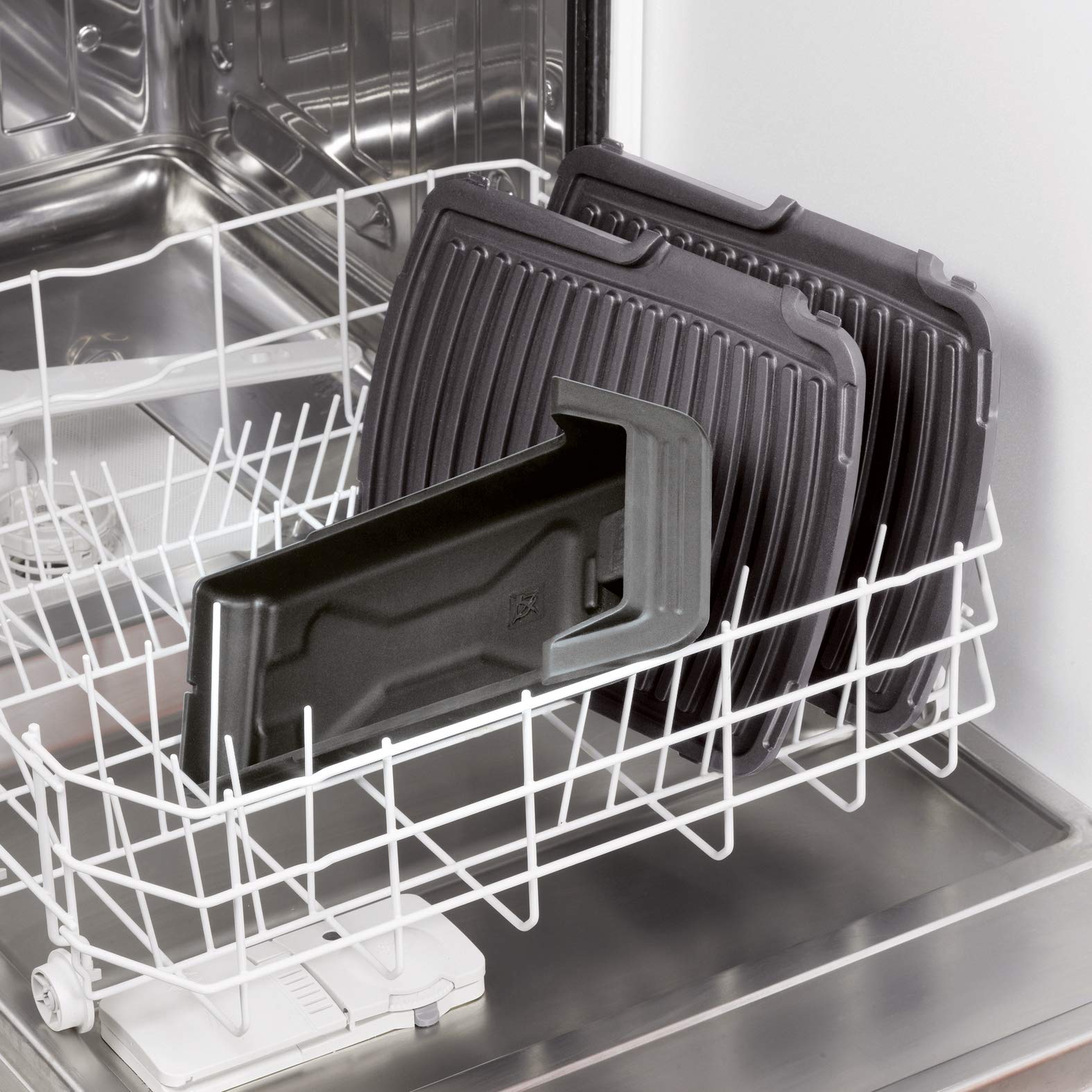 Tefal Sandwich maker, Ultra compact grill, 1 year warranty شواية كهربائية صغيرة مضغوطة الترا كومباكت 2000 واط ستانلس ستيل من تيفال، اسود Tefal Sandwich maker, Ultra compact grill, 1 year warranty شواية كهربائية صغيرة مضغوطة الترا كومباكت 2000 واط ستانلس ستيل من تيفال، اسود